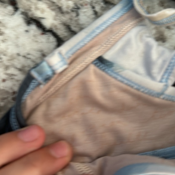 Lululemon sports bra - Picture 5 of 5